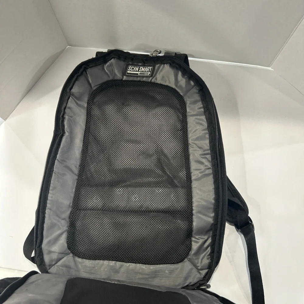 Swiss Gear Airflow Laptop Tablet Backpack Black Scan Smart Compartments! Adjust